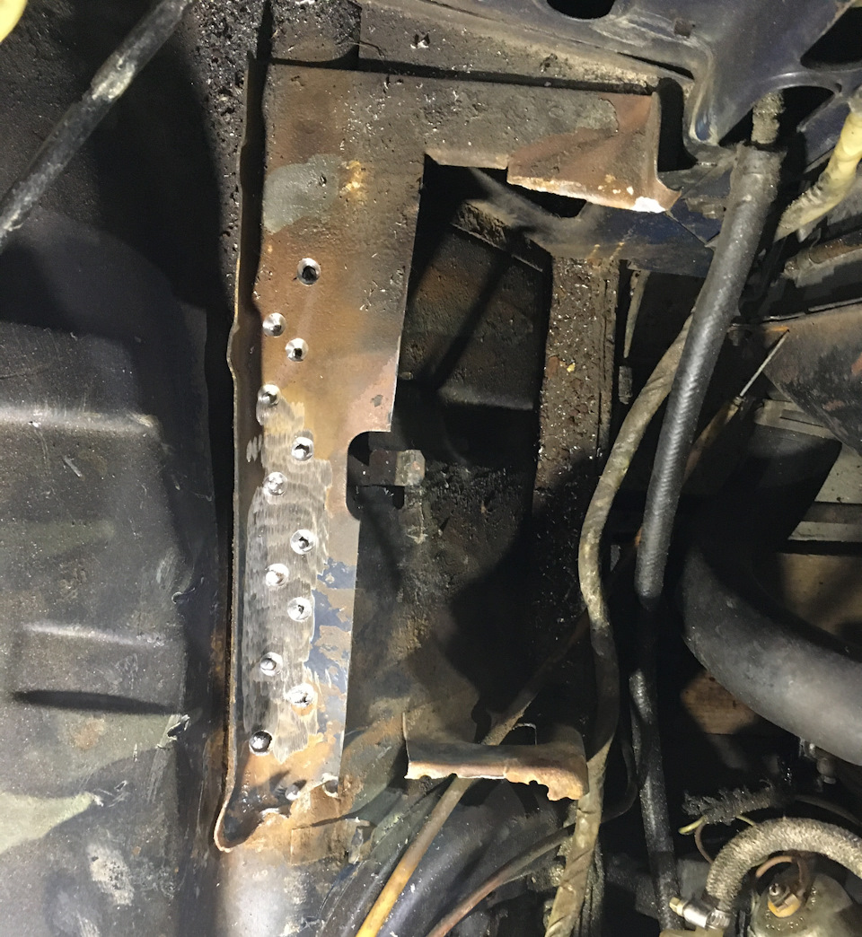 Перенос АКБ в багажник — ГАЗ 24, 2,4 л, 1974 года | своими руками | DRIVE2