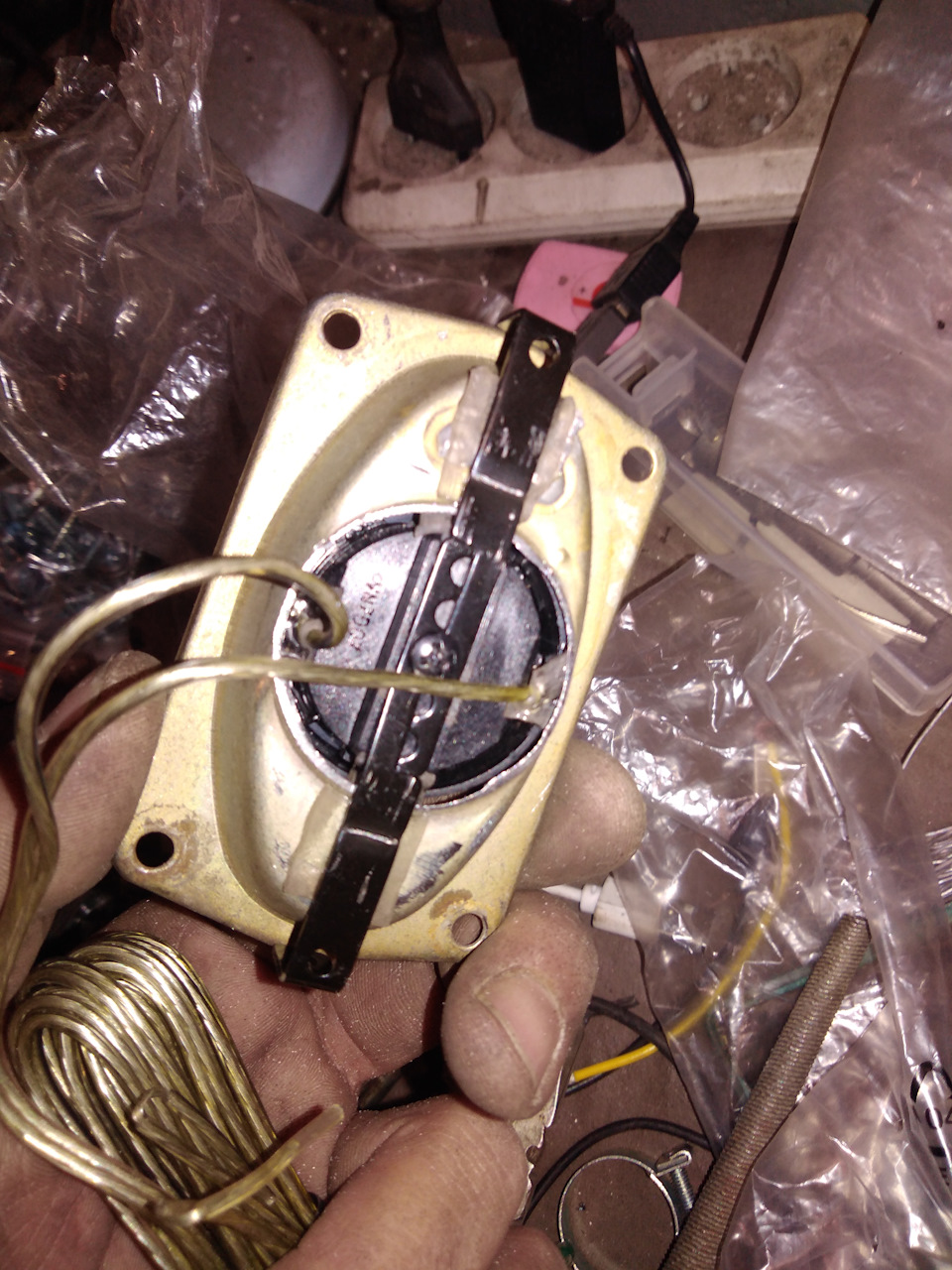 Примерка печки и установка твитеров высокой частоты. — ГАЗ 24, 4 л ...