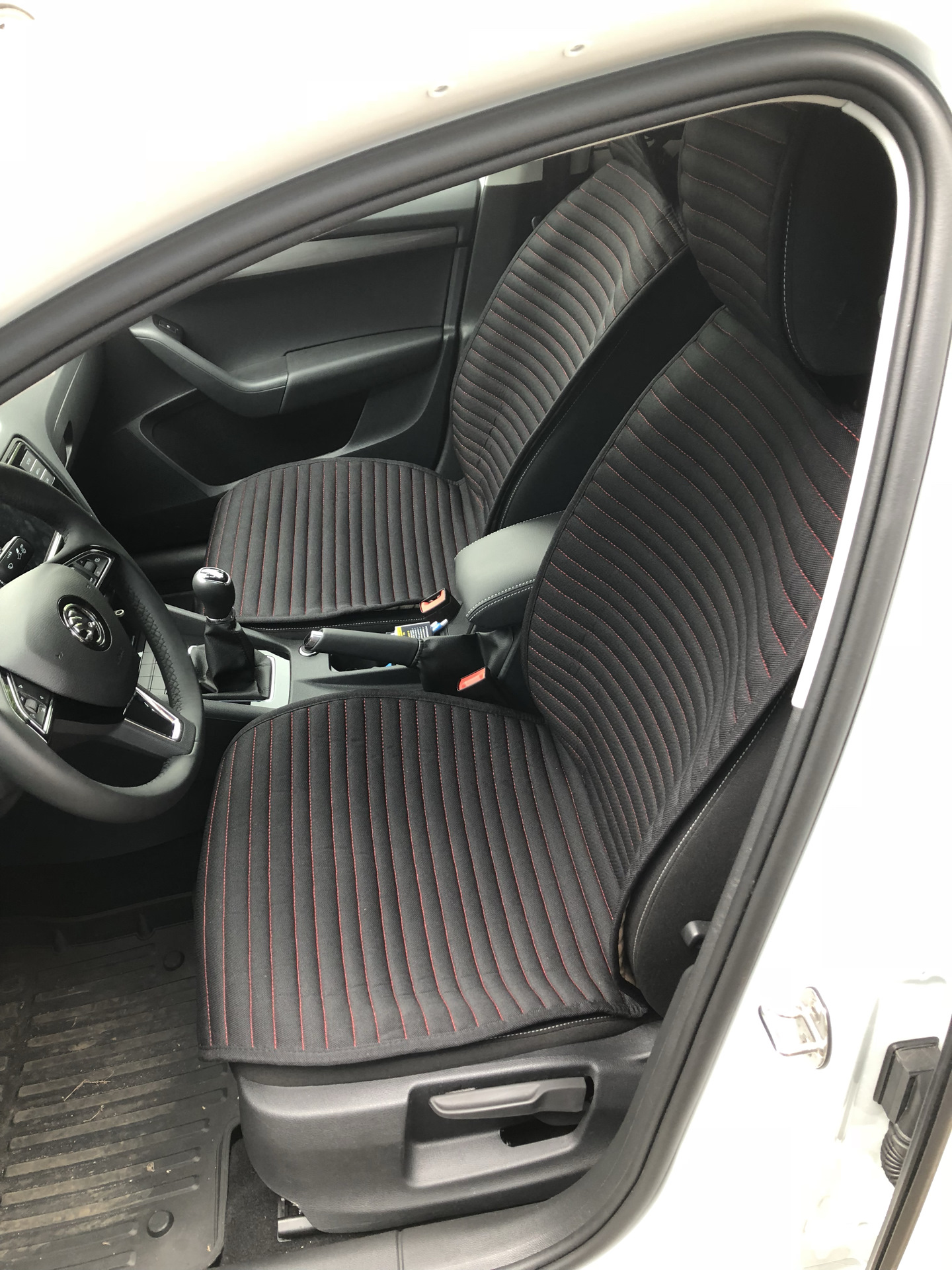 накидки на сиденья автомобиля шкода. накидки на сиденья шкода рапид. накидки на сиденья шкода октавия а7. накидки на сиденья шкода октавия а7. накидки на сиденья октавия а5.