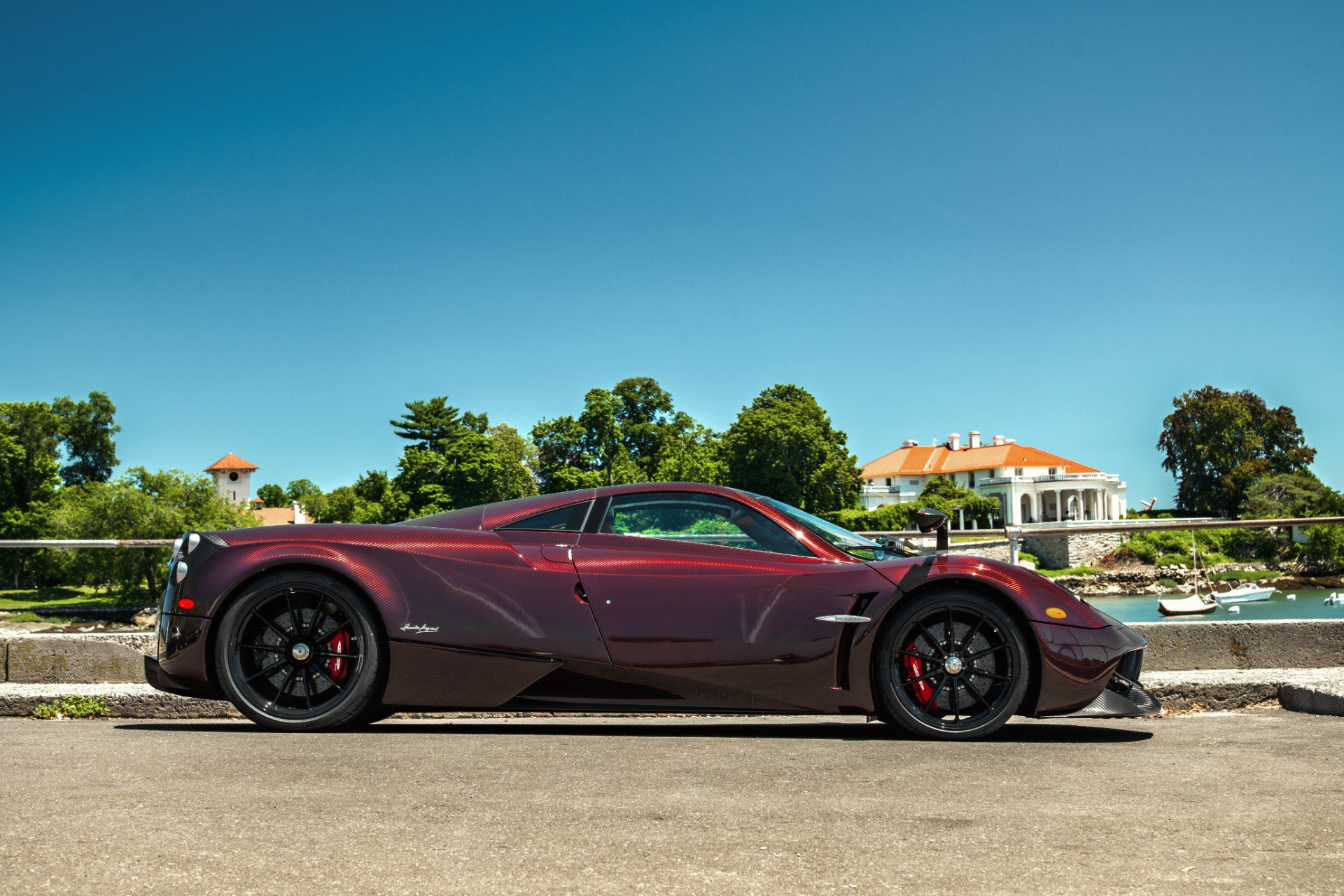 Фото pagani huayra