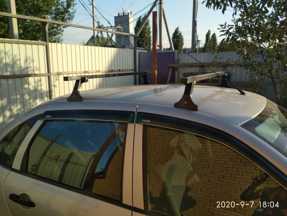 Багажник на крышу — Lada Гранта, 1,6 л, 2013 года | аксессуары | DRIVE2