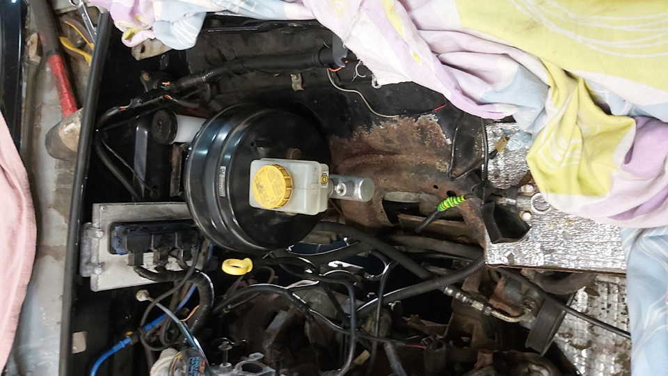 №27 — Омыватель лобового стекла на дворниках — Citroen C4 L, 1,6 л ...