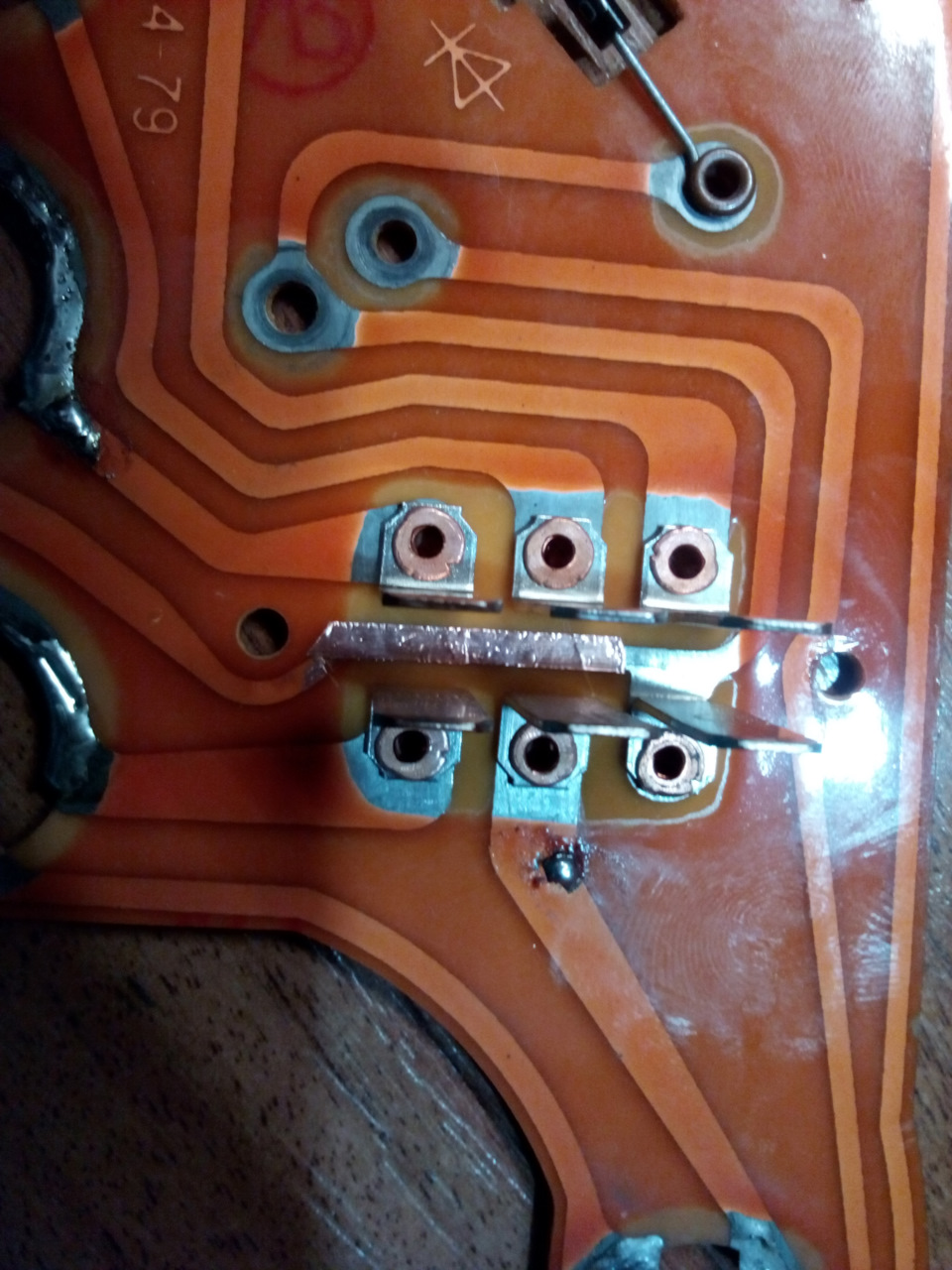 Горят не те лампочки на приборной панели — Lada 11113 Ока, 0,7 л, 2004 ...