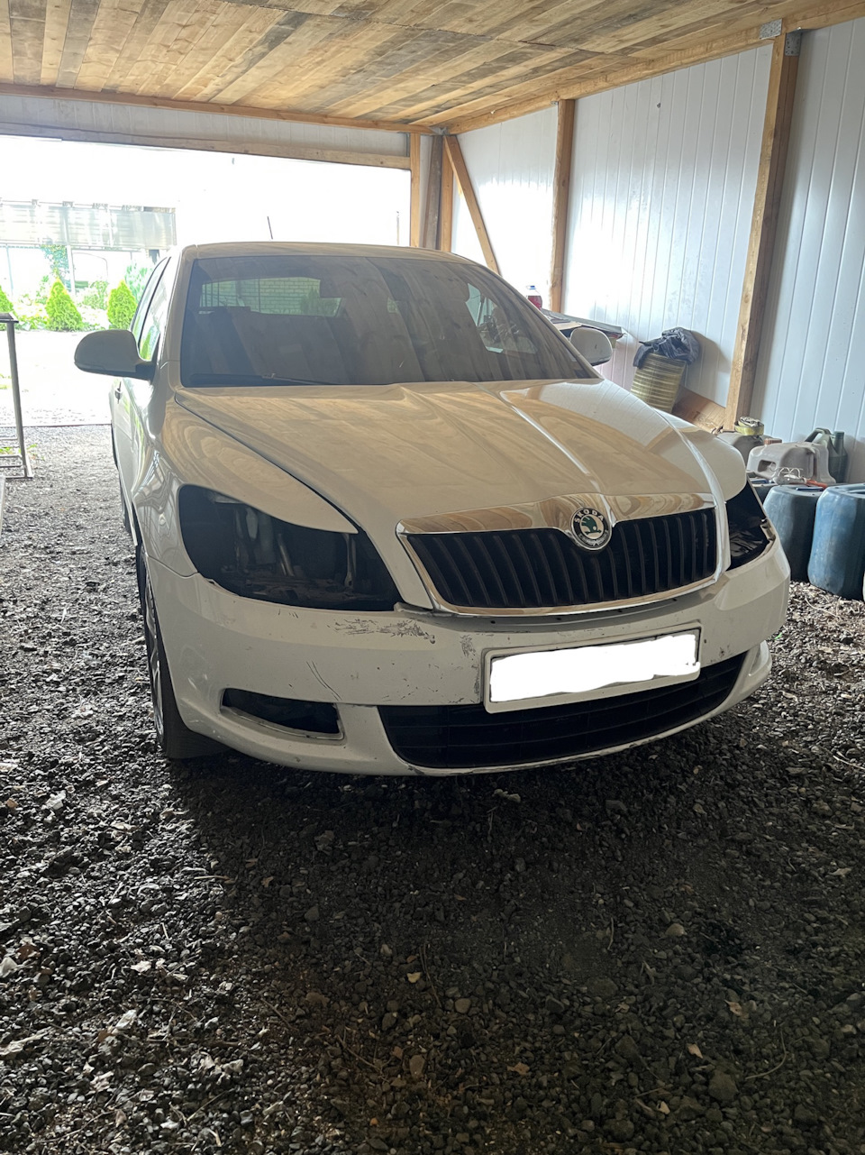 Покраска масок фар — Skoda Octavia A5 Mk2, 1,6 л, 2013 года | своими руками  | DRIVE2