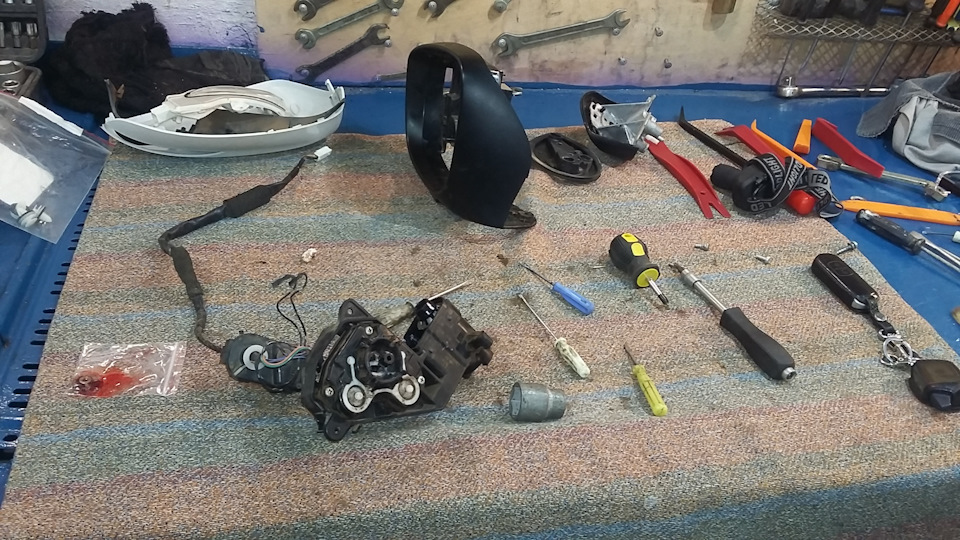 привод зеркала заднего вида (левое) — Mazda CX-5 (1G), 2 л, 2015 года ...