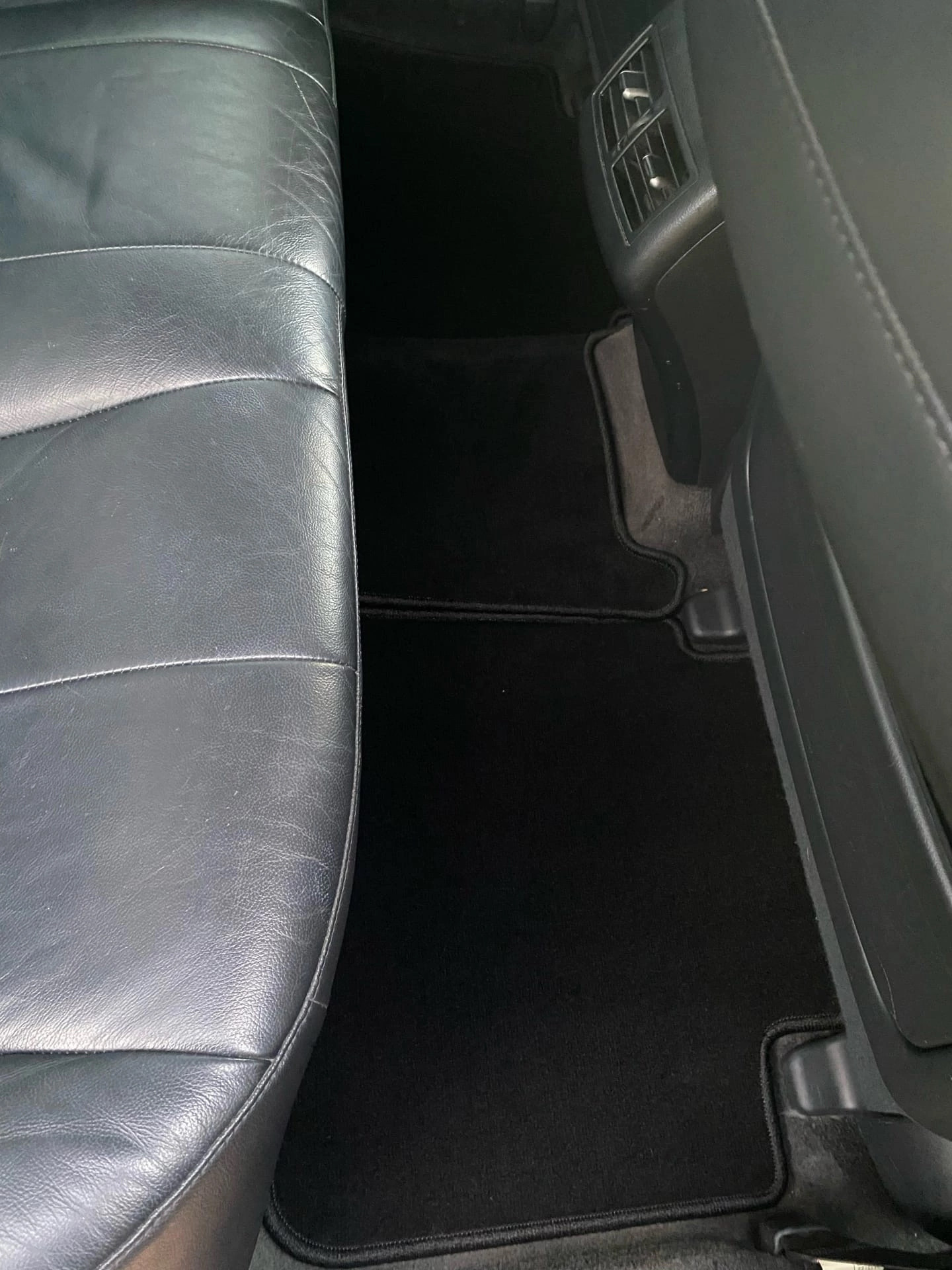 мир роскоши и комфорта рамка. атрибуты красивой жизни. мир роскоши и комфорта рамка. отель grand hotel tremezzo. фотообои расширяющие пространство.