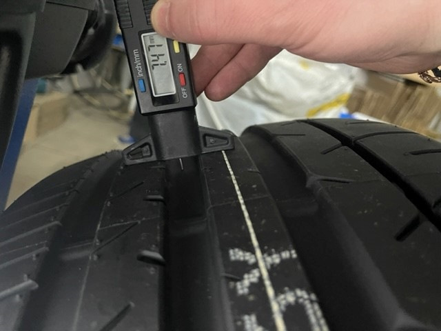 Новая летняя резина — BMW X5 (F15), 3 л, 2015 года | шины | DRIVE2