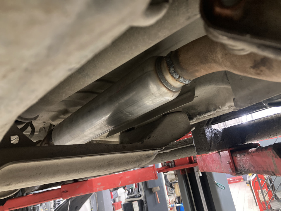 Стронгер вместо 2 катализатора — Mitsubishi Pajero (4G), 3,2 л, 2007 ...