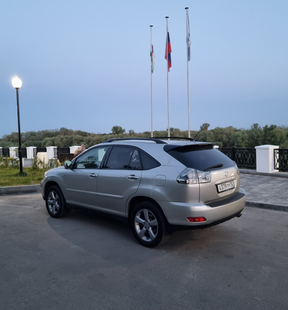 Город Павловск. — Lexus RX (2G), 3 л, 2003 года | путешествие | DRIVE2