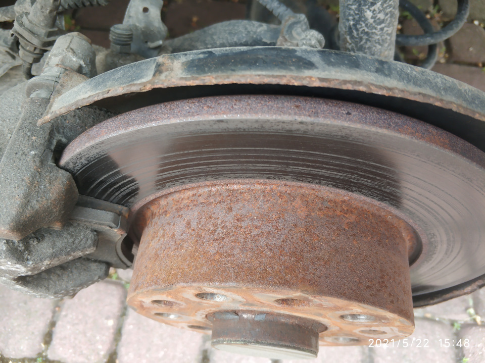 Рихтовка щитка тормозного диска — Volkswagen Jetta VI, 2,5 л, 2012 года ...