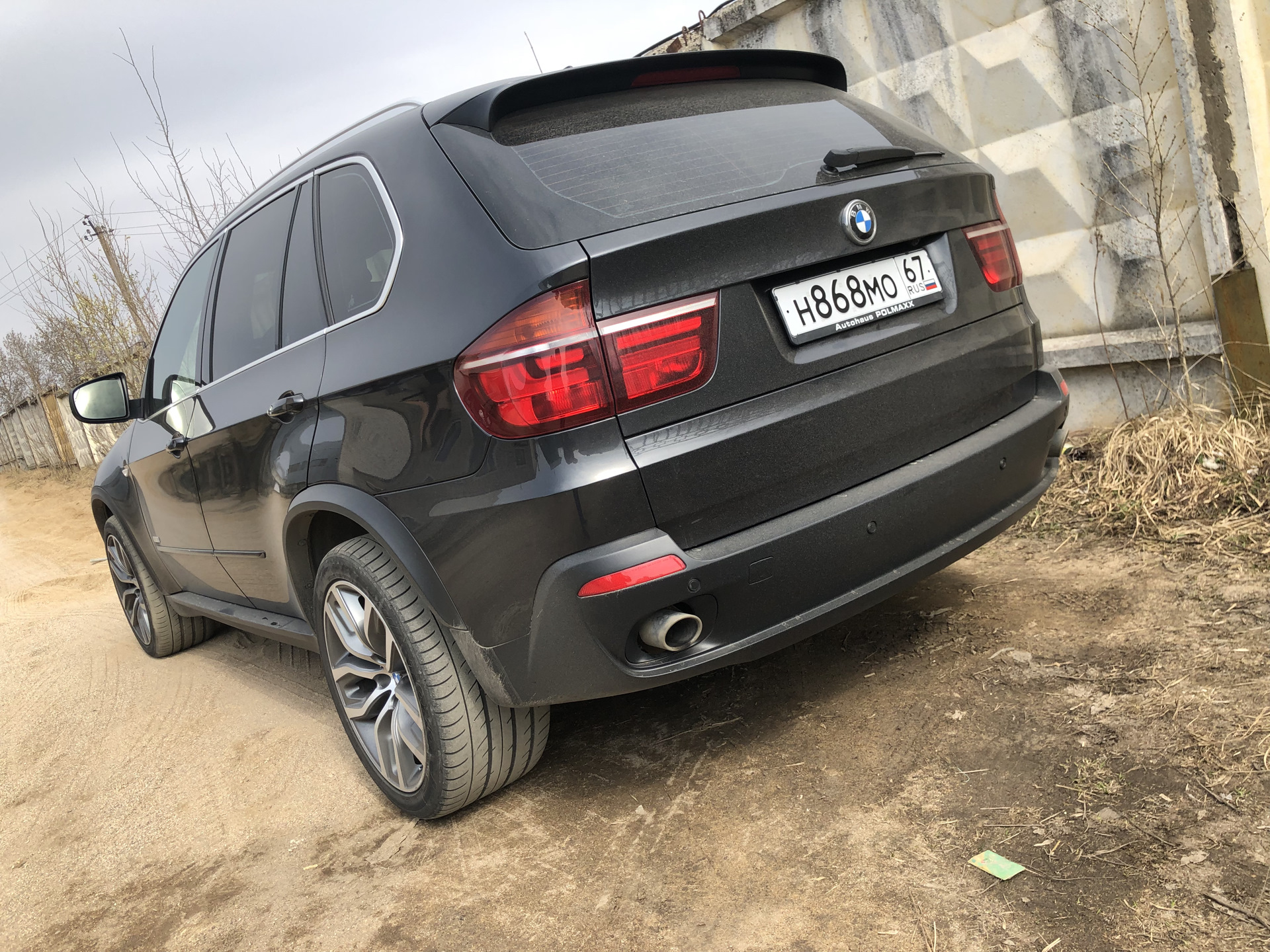 0 дизель. Бмв х5 е70. Кенгурятник бмв х5 е70. Разборка бмв х5 е70. Bmw x5 e70 без бампера.
