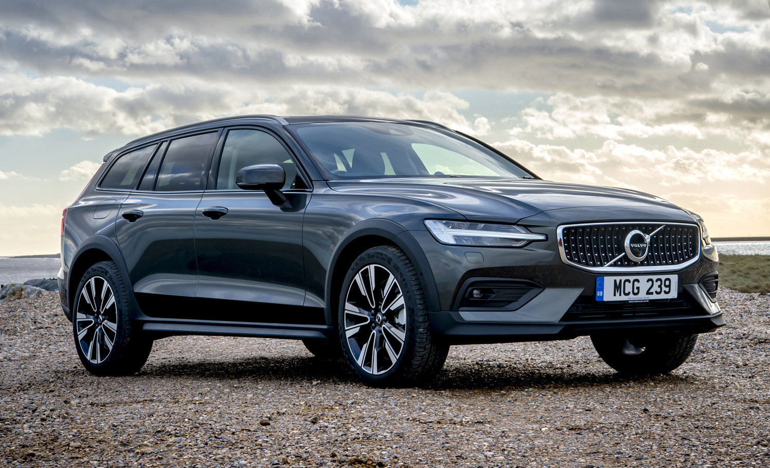 Volvo v90 Cross Country Wallpapers