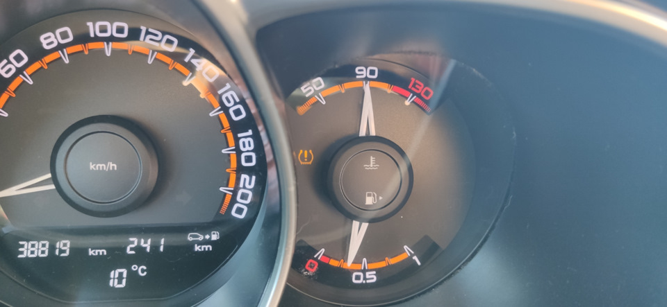 Неадекватное поведение tmps на шипованной резине — LADA Vesta, 1,8 л ...