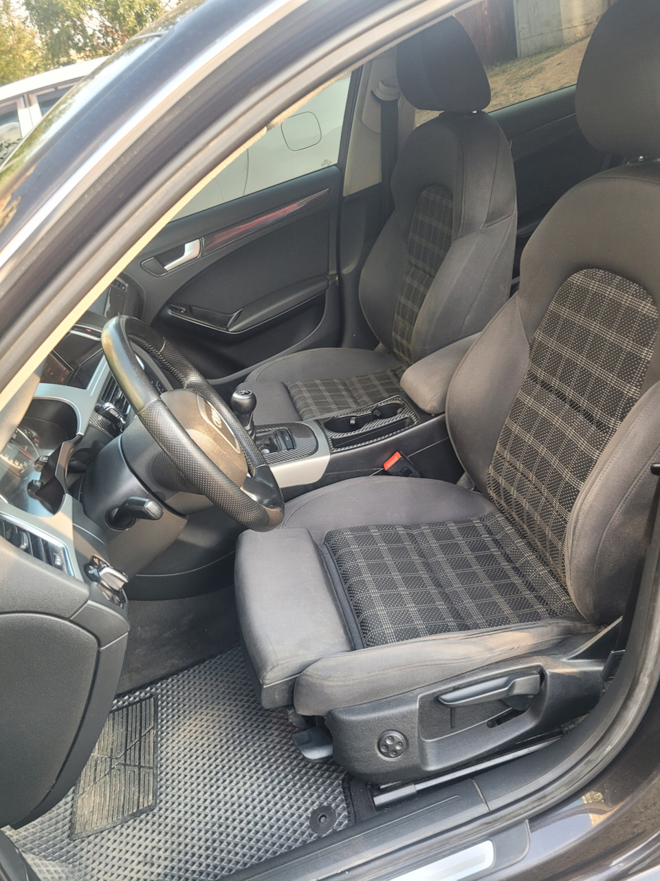 Фото в бортжурнале Audi A4 (B8)