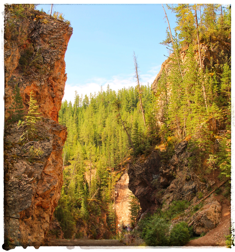 красные ворота 2023. красные ворота сквер. русский арт. красные ворота 2023. красные ворота 2023.