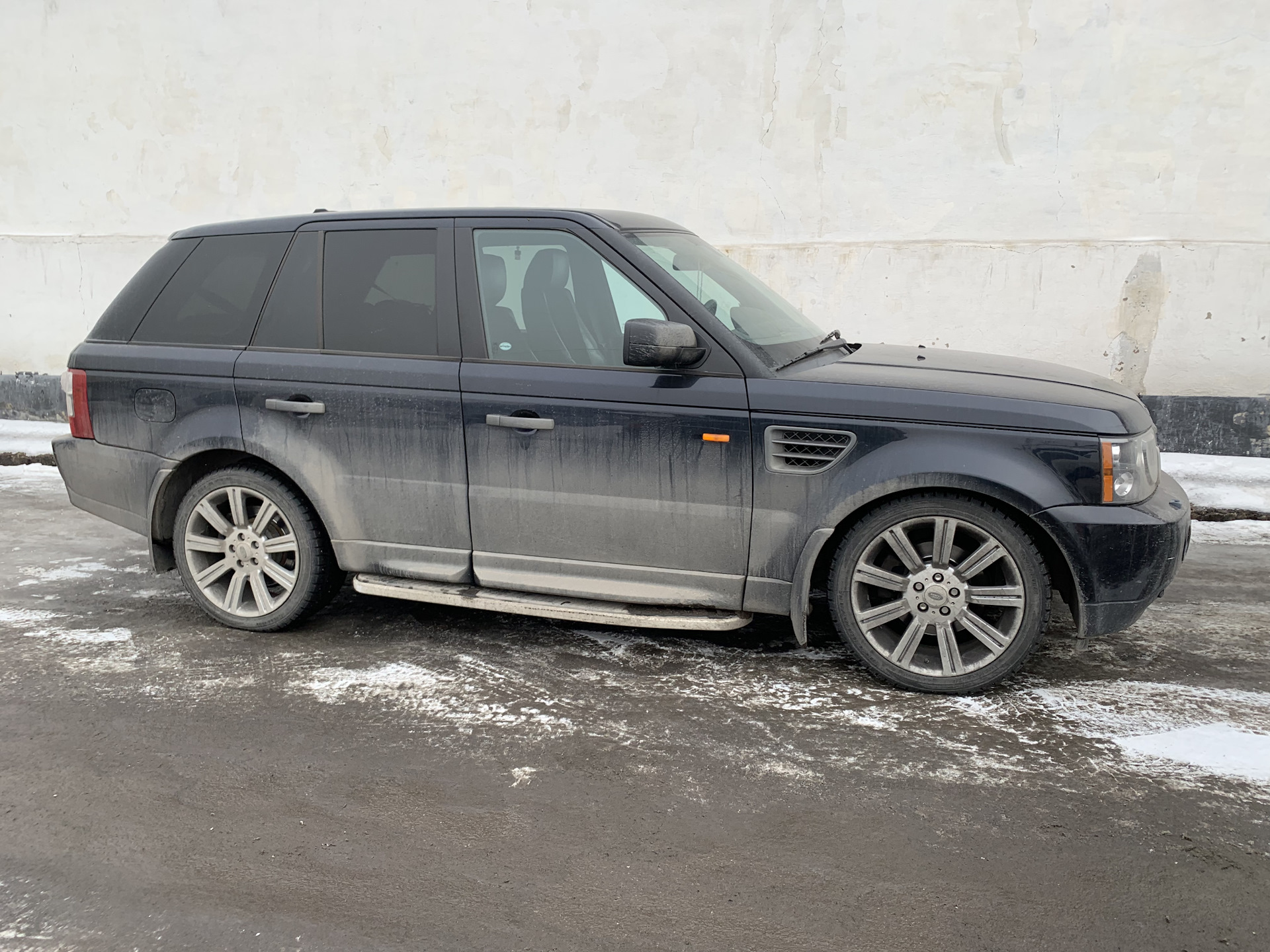 Range rover пневма. Range Rover Sport drive2. Пневма Land Rover range Rover Sport 2. Land Rover range Rover Sport пневма. Range Rover Sport упавшая пневма.