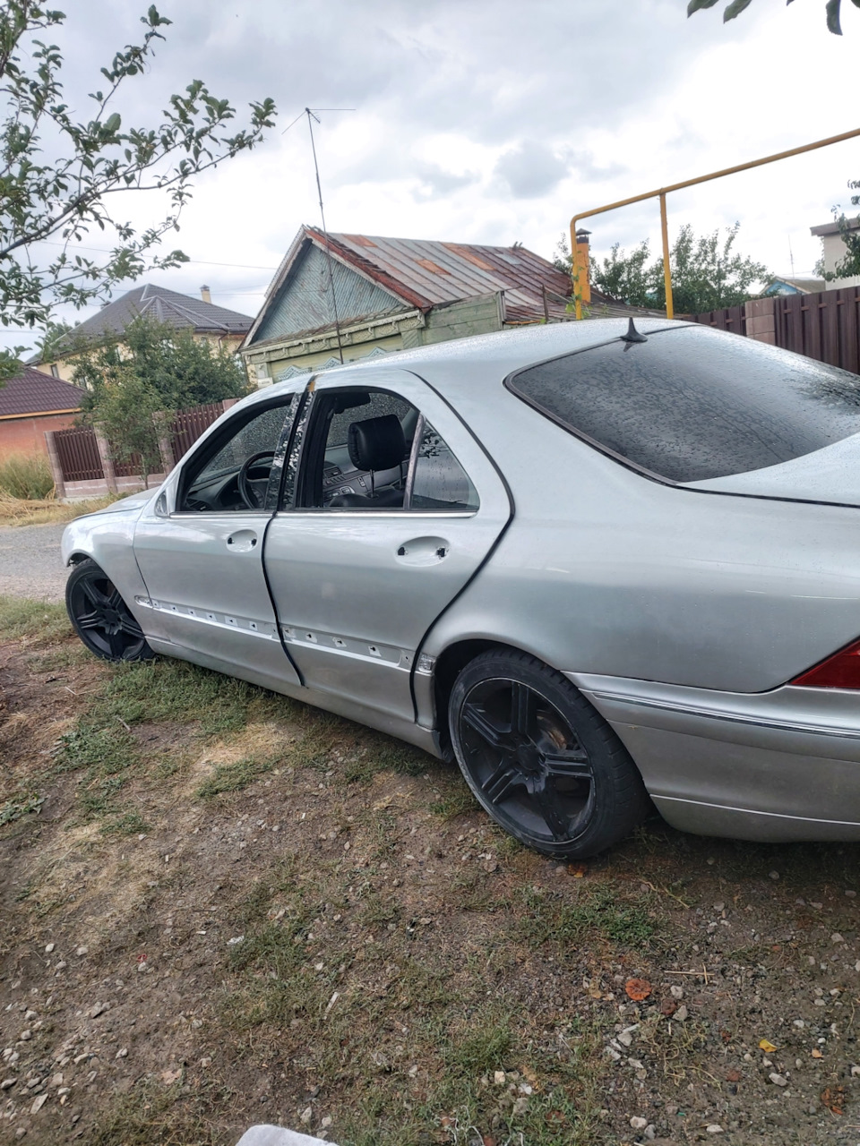 В дальнейшем машина была собрана — Mercedes-Benz S-Class (W220), 3,2 л,  2000 года | аксессуары | DRIVE2