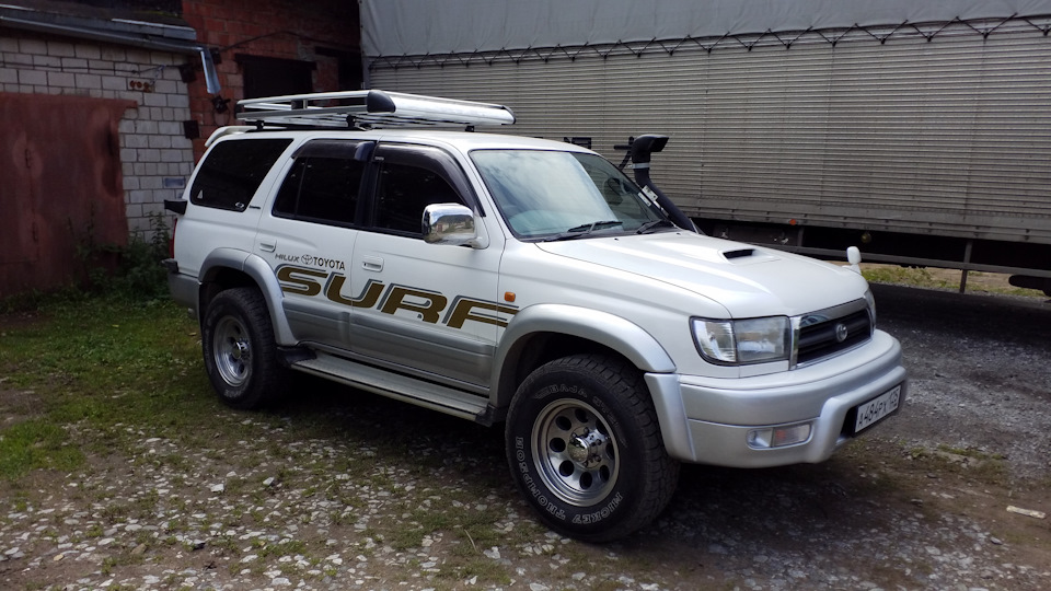 Toyota Hilux Surf III