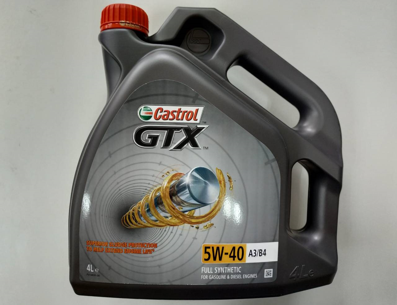 Масло там. Castrol GTX 5w40. 5w40 a5/b5 Castrol. Масло моторное Castrol GTX 5w-40 a3/b4 синтетика 15b9f6. Моторное масло Castrol Magnatec 5w-40 a3/b4 (4л).