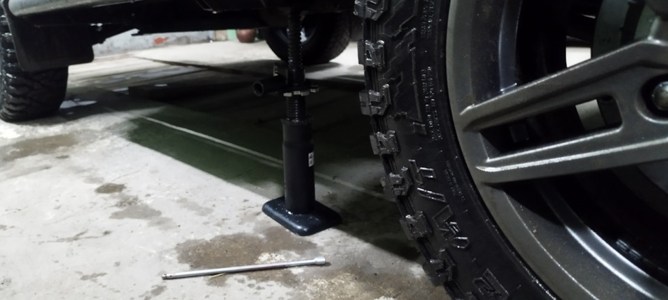 Домкрат уаз — Lada 4x4 3D