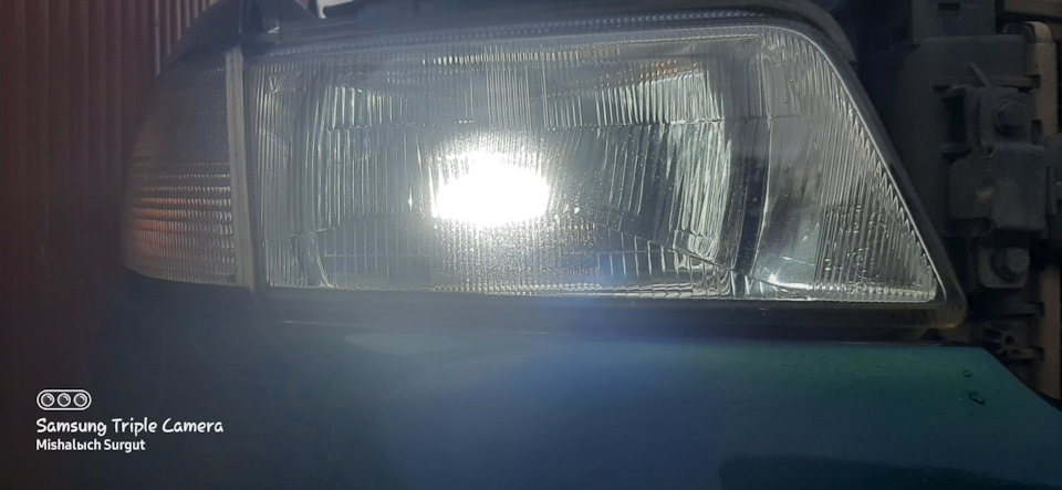 в блок-фаре дальний. — Audi A4 (B5)