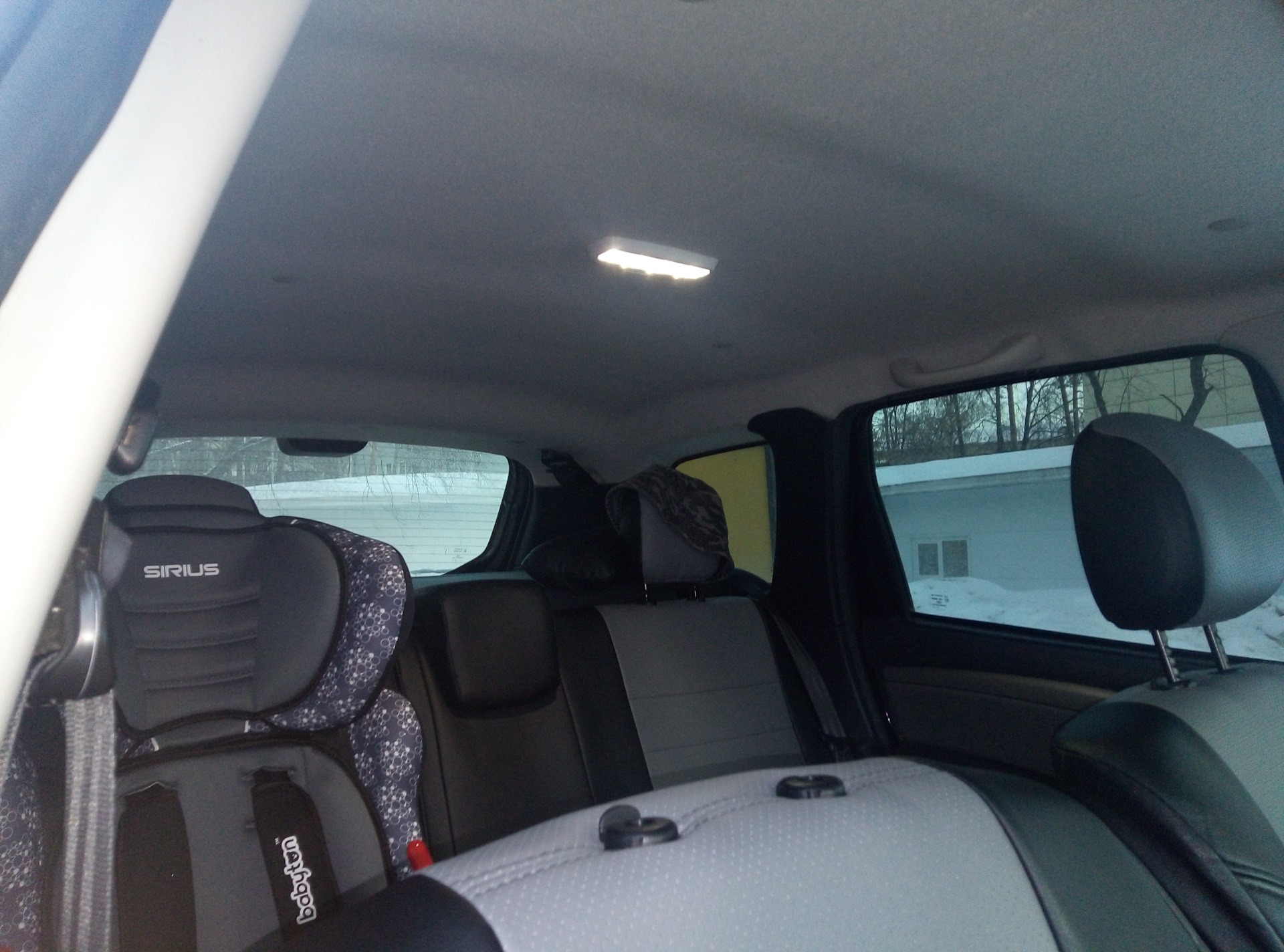 Плафон освещения для пассажиров от лада веста св — Renault Duster (1G ...