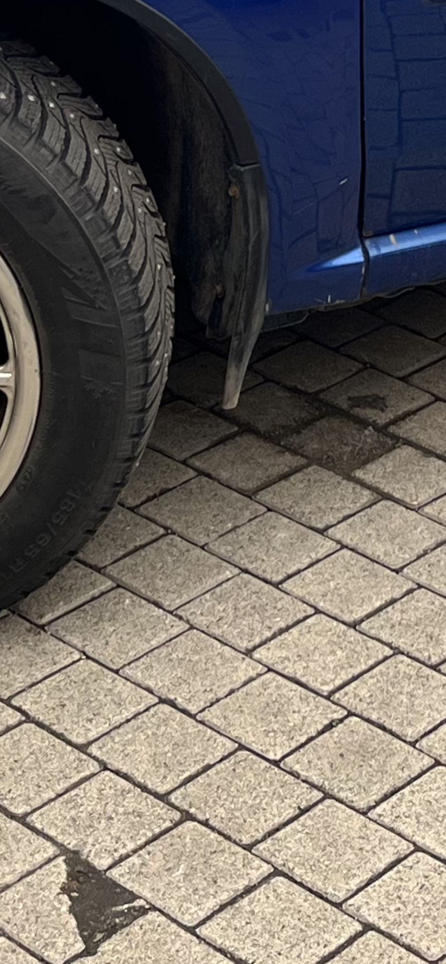 Замена переднего бразговика — Renault Logan (1G), 1,6 л, 2009 года ...