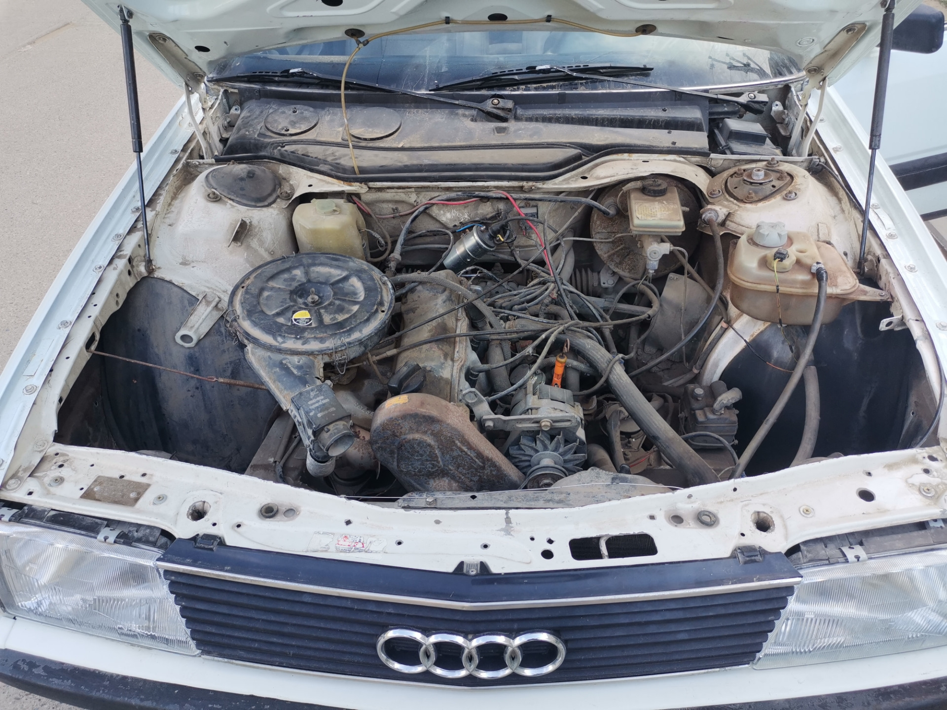 Победа над охлаждением — Audi 100 (C3), 1,8 л., 1985 года | поломка ...