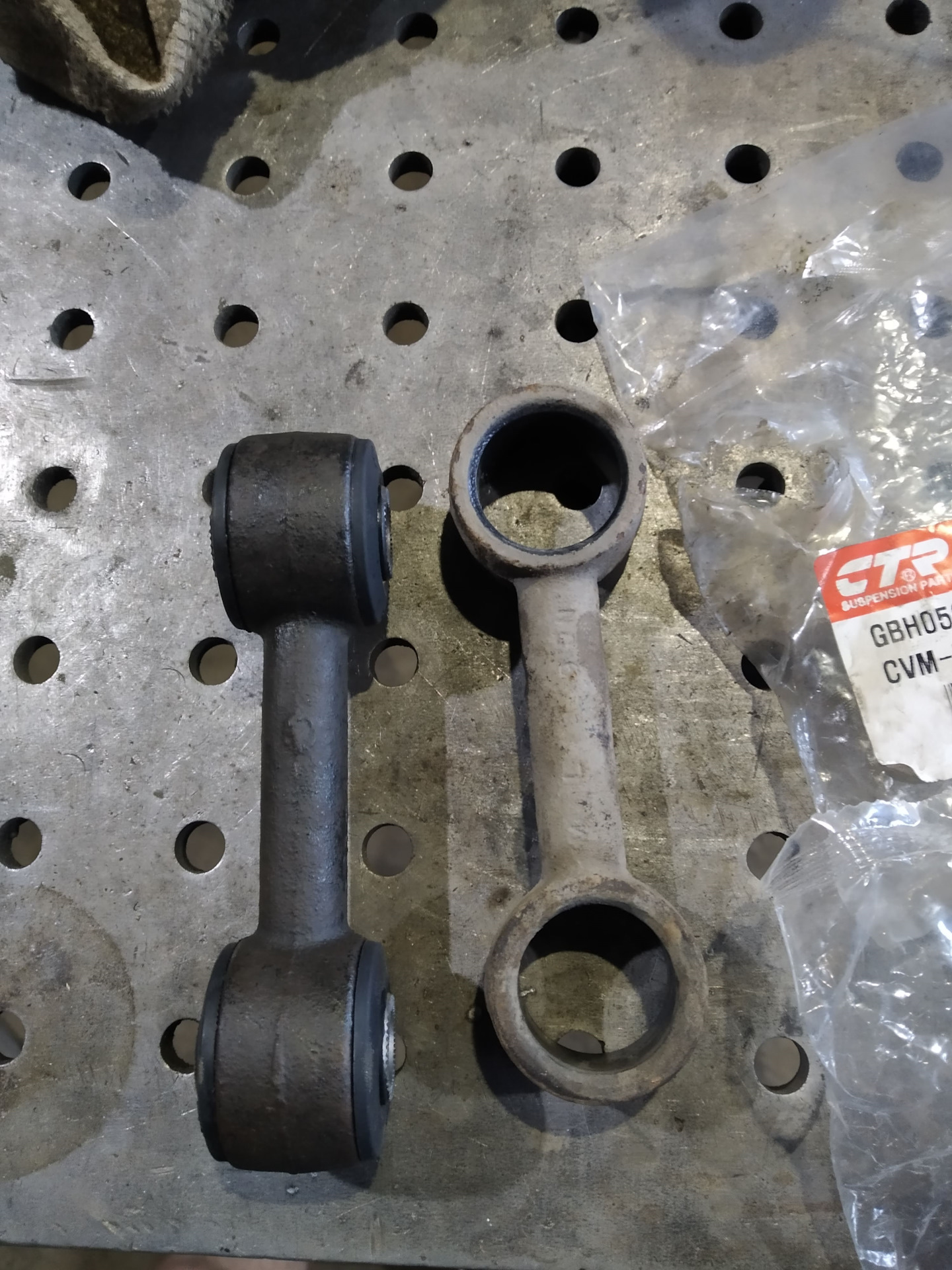 Стойки переднего СПУ — Ford Explorer (1G), 4 л., 1994 года | своими ...