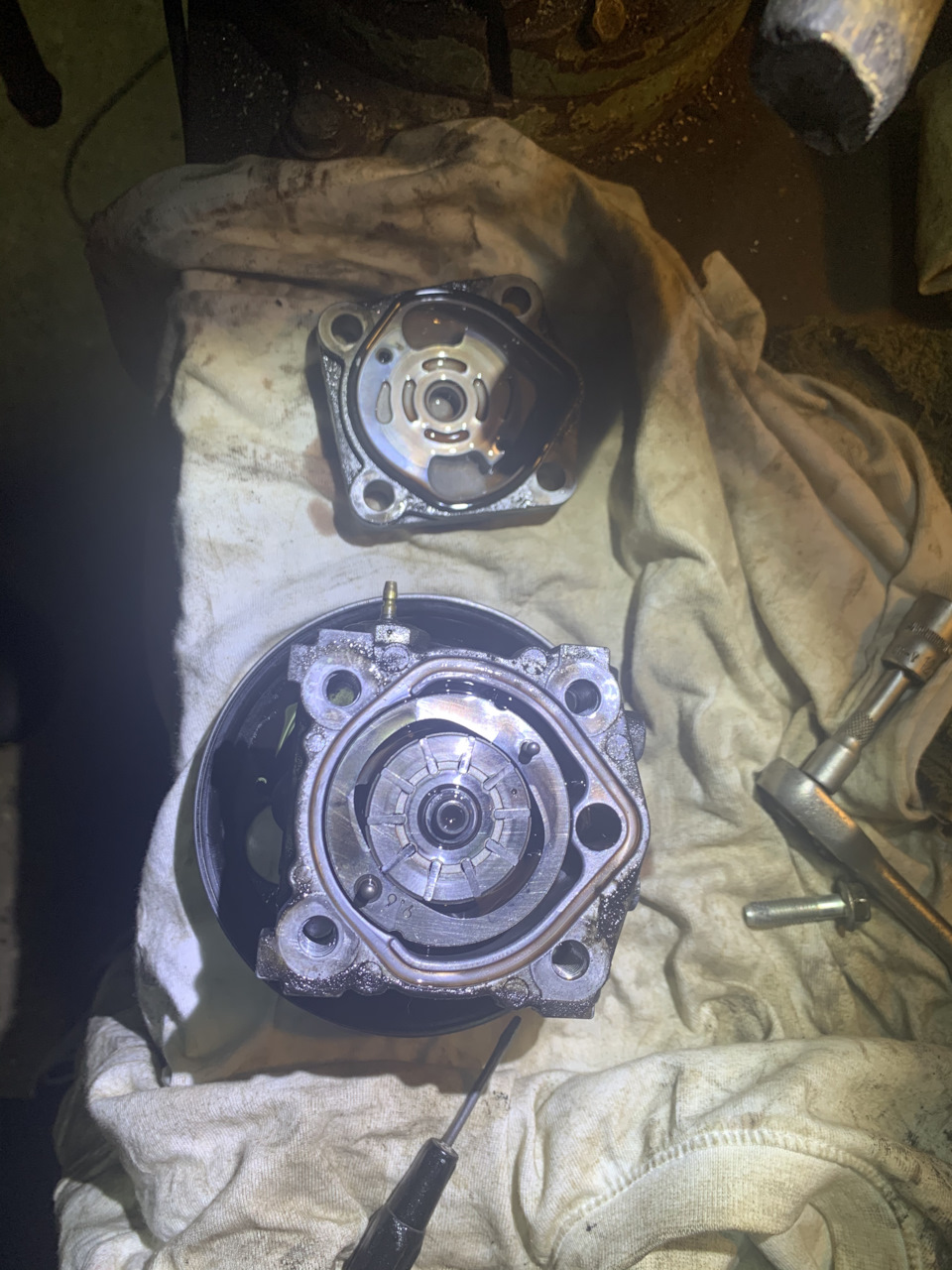 Замена сальника насоса гур — Suzuki Grand Vitara (2G), 2,4 л, 2013 года ...