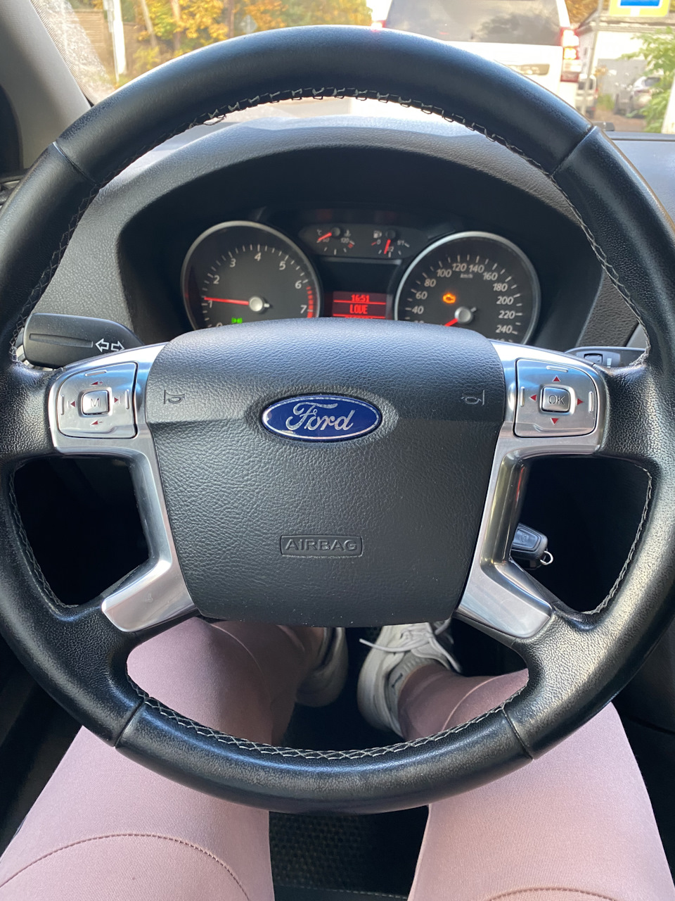 Обновил руль — Ford Mondeo IV, 2 л, 2011 года | просто так | DRIVE2
