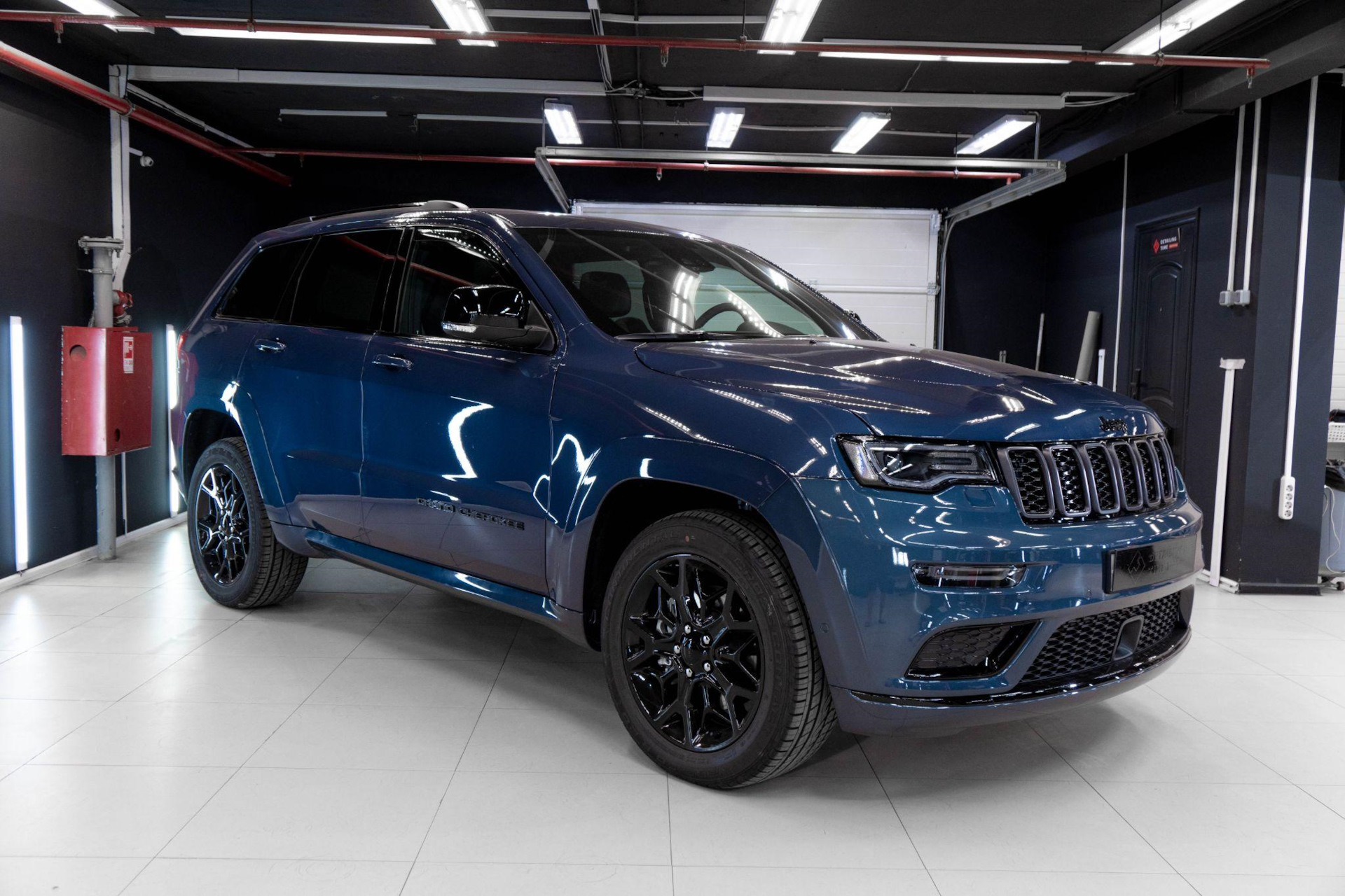 Цена шумоизоляции Jeep Grand Cherokee (шумка Джип Гранд Чероки) —  Carengineering (КарИнжиниринг) на DRIVE2