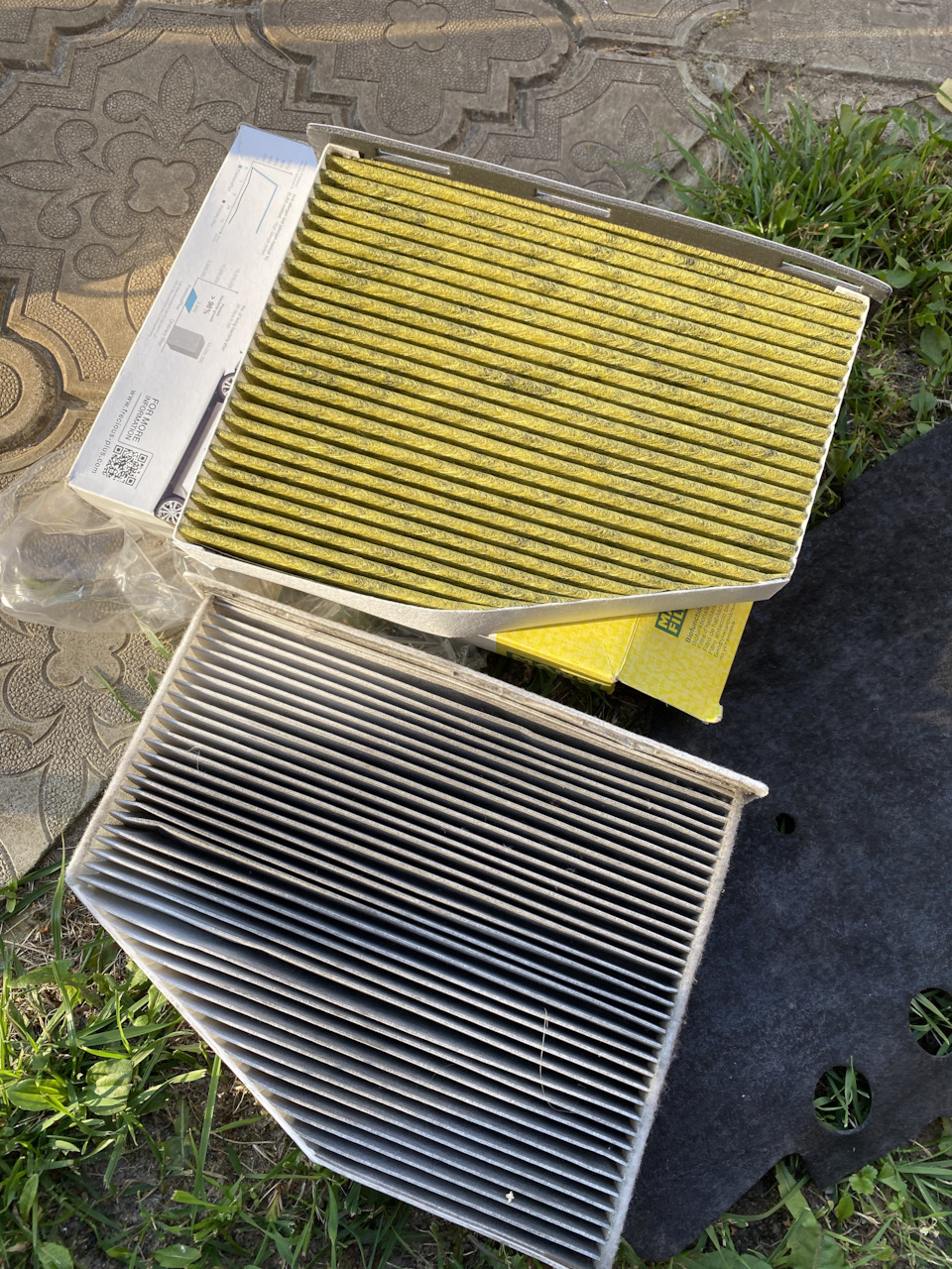 Сверху новый фильтр, он антибактериальный — Volkswagen Golf GTI Mk6