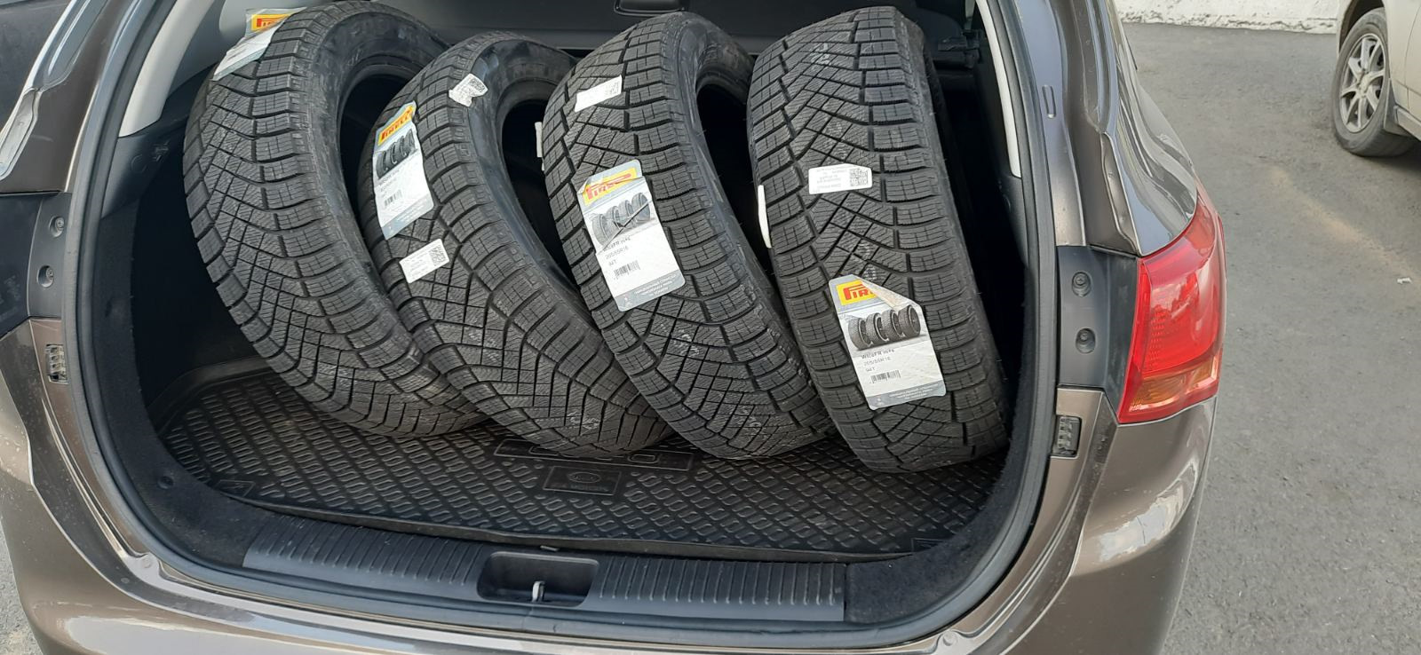 Pirelli Ice Zero 205 55 R16 Купить