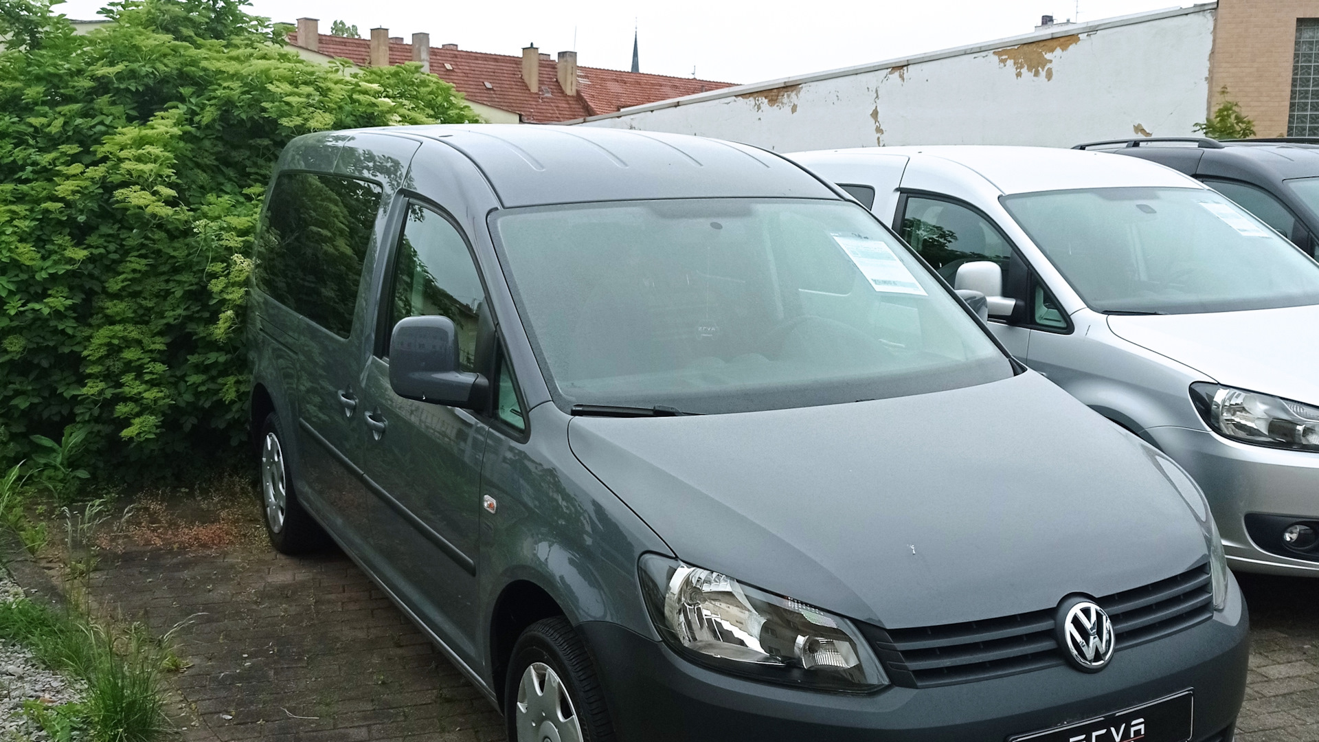 Volkswagen Caddy (3G) 1.6 дизельный 2013 | Автобус на DRIVE2