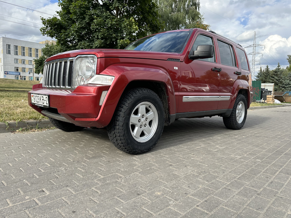 Jeep Cherokee KK 2008