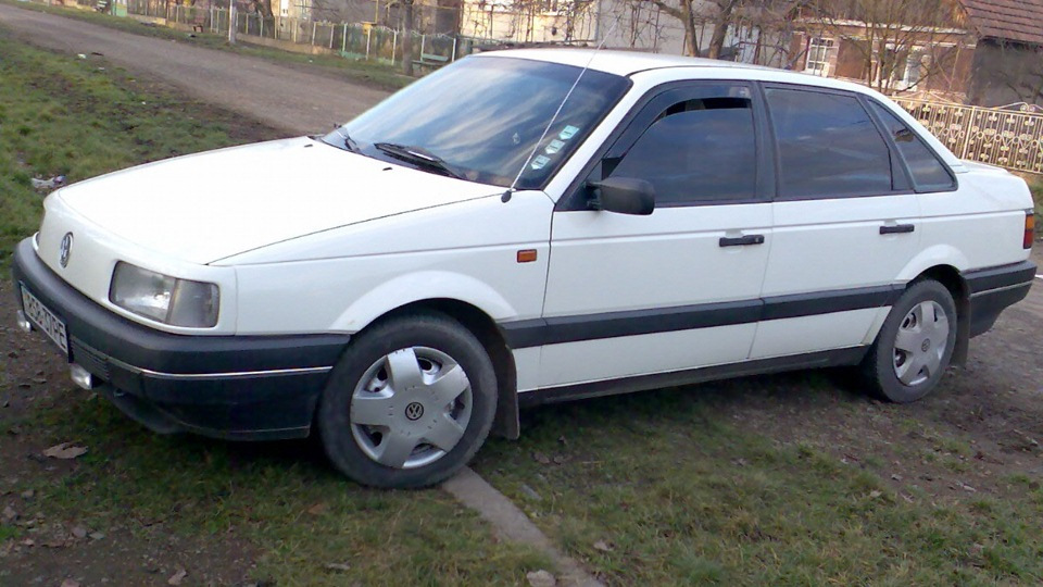 VW Passat b3 седан