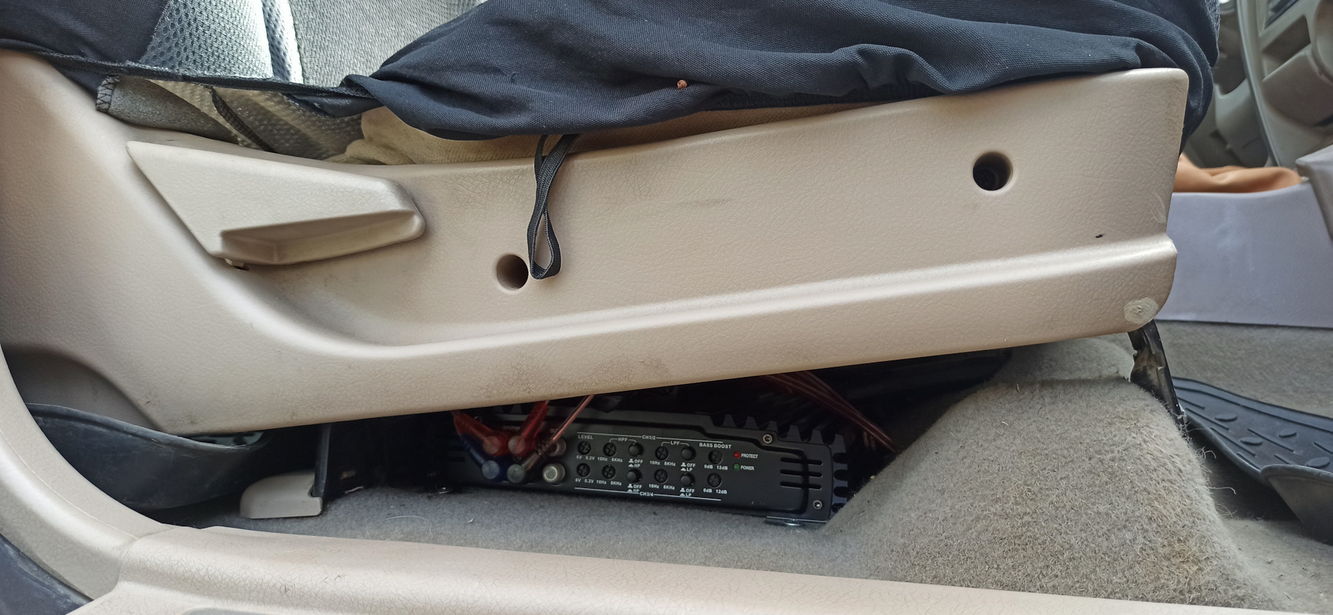 Установка автозвука в Great Wall Hover H2: усилитель 4-x канальный Урал ...