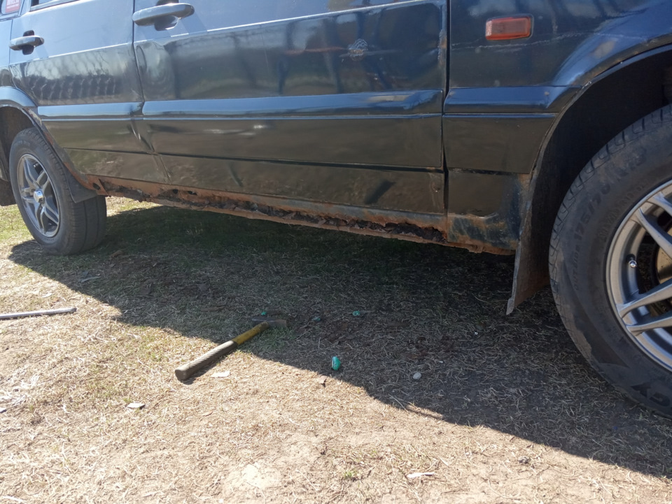 Кузов сдался во время смены колёс. — Lada 2115, 1,5 л, 2007 года ...