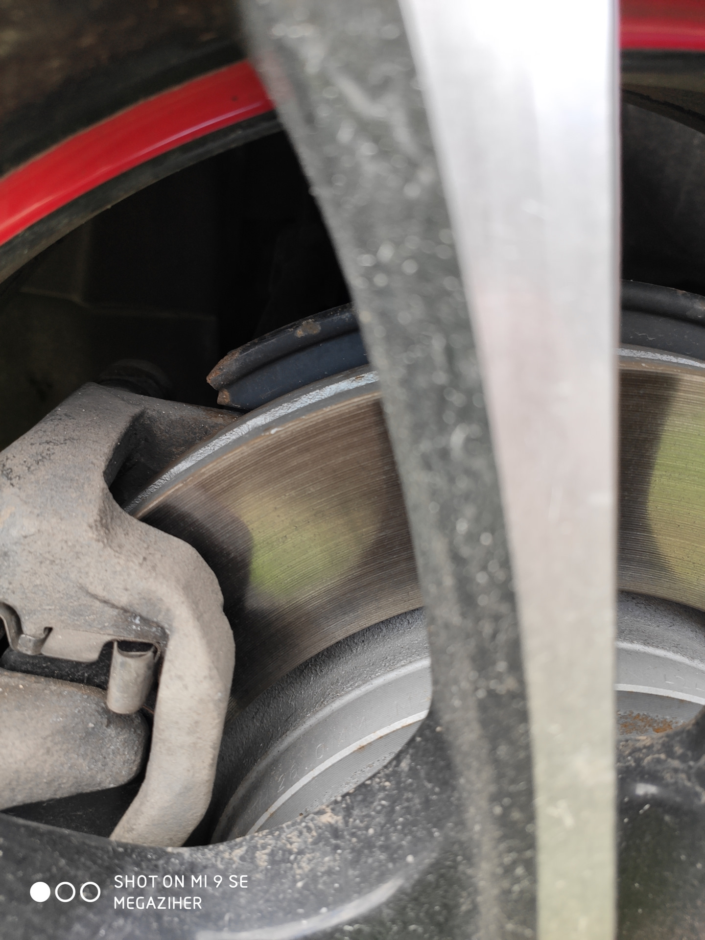 Замена задних тормозных колодок хавал джулиан фото