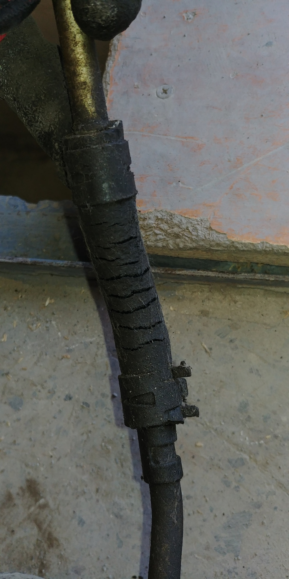 Трубка vvti камри 3. Трубка vvti. Трубка масляная 2gr-fe. 5. Трубка vvti.