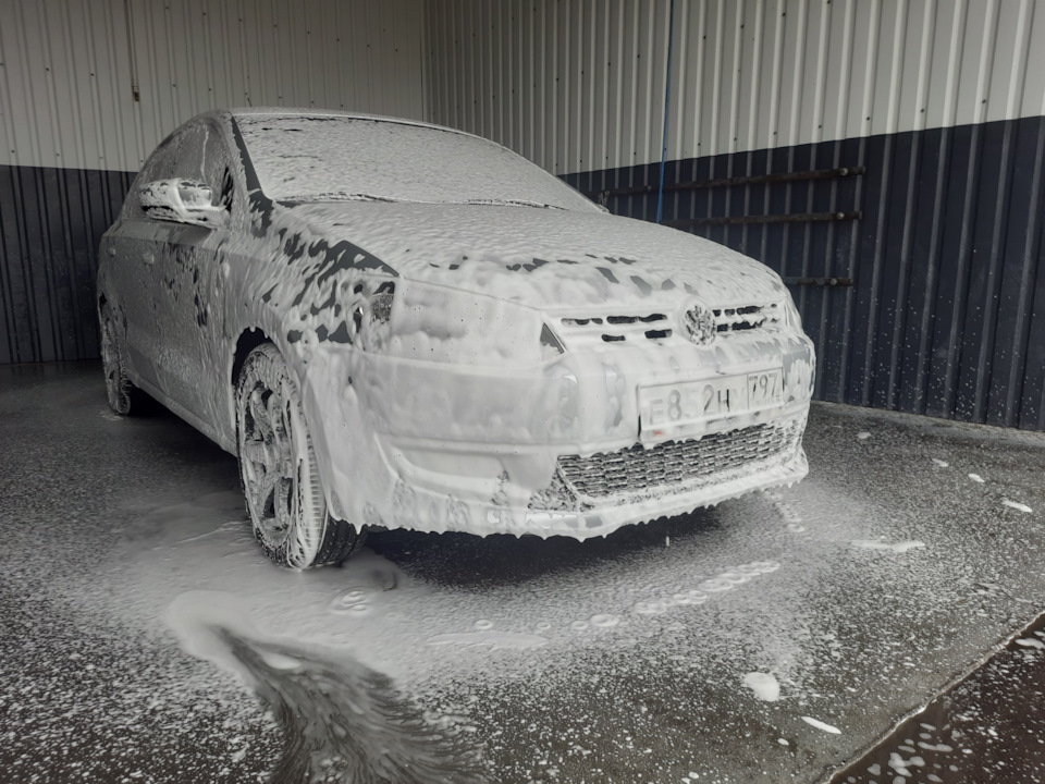 ПТФ + поворотники — Volkswagen Polo Sedan, 1,6 л, 2012 года | тюнинг ...