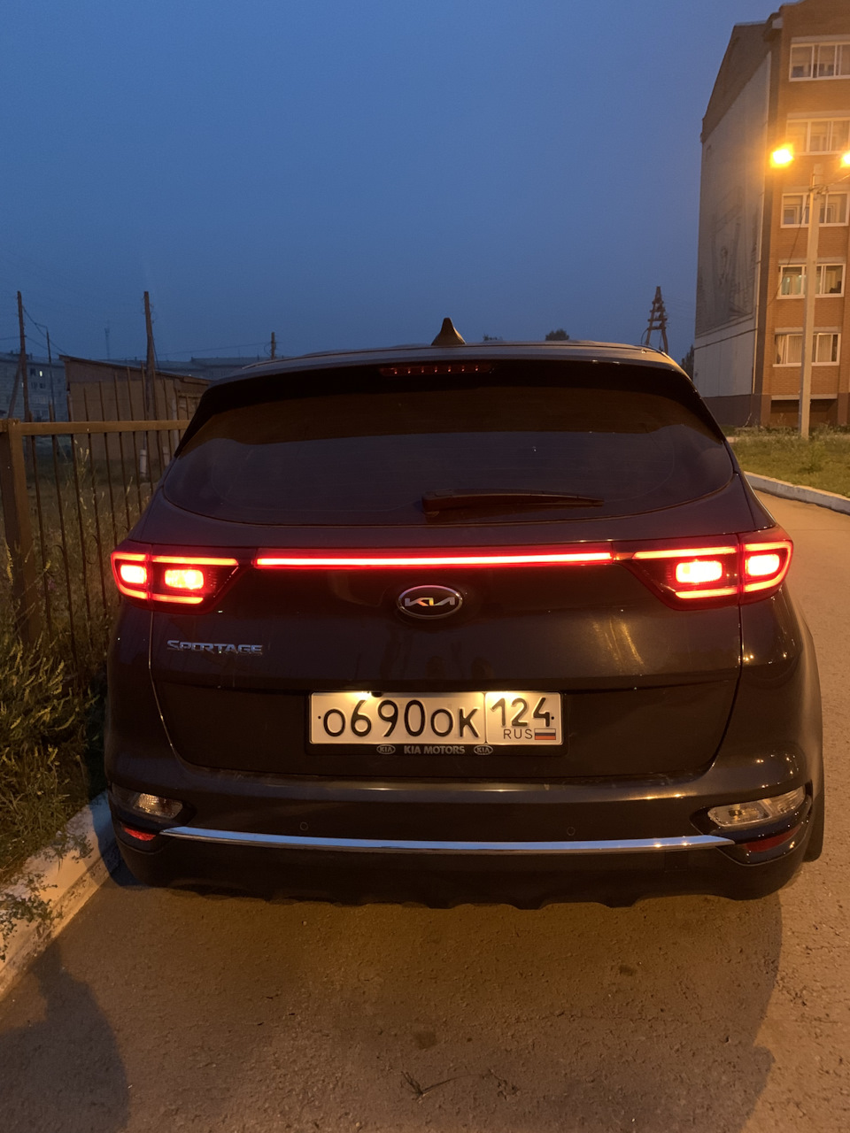 ЗаСвЕтИлА меня… — KIA Sportage (4G), 2 л, 2019 года | тюнинг | DRIVE2