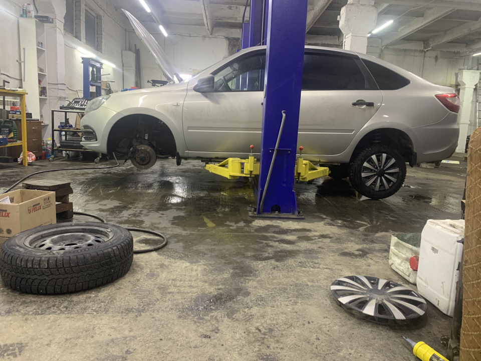 Ремонт подвески плавно перешедший в замену сцепления — Lada Гранта ...