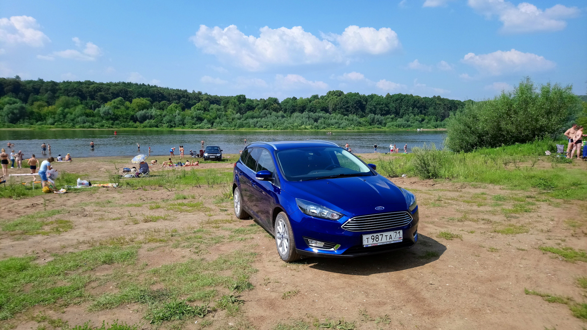 Ford Focus 3 Impact Blue