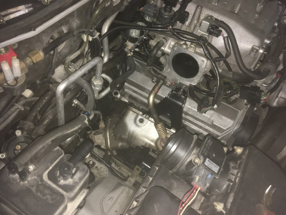 Появилось отверстие в дроссельной заслонке! — Mitsubishi Pajero (4G), 3 ...