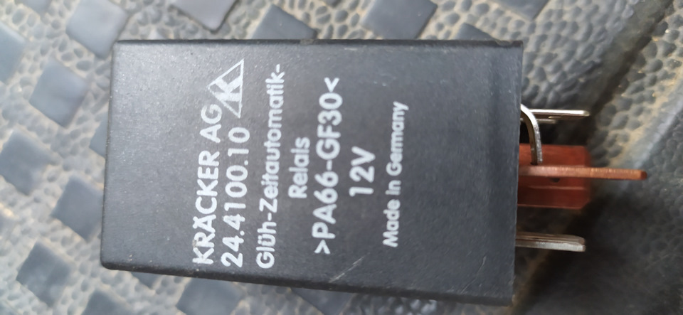 Не тухнет лампа свечей накаливания — Volkswagen Transporter T4, 1,9 л ...