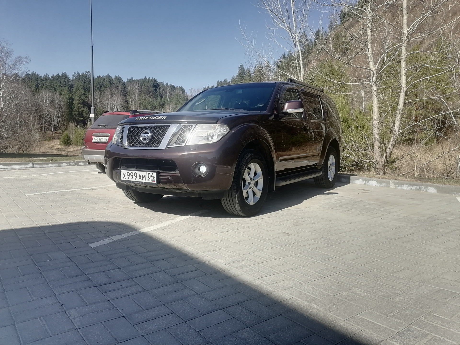 Nissan Pathfinder III Р Volvo xc90