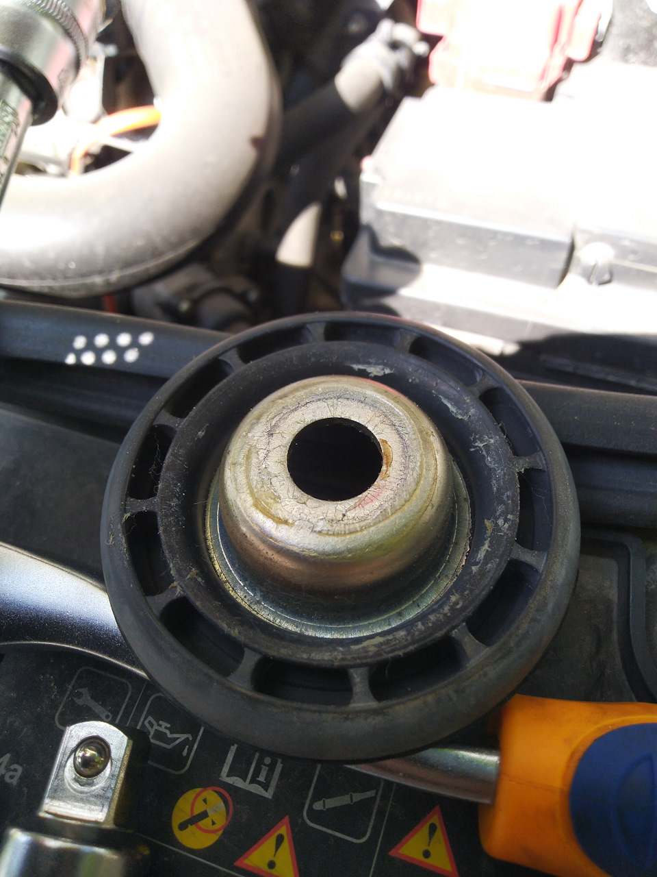 Фото в бортжурнале Renault Logan (2G)