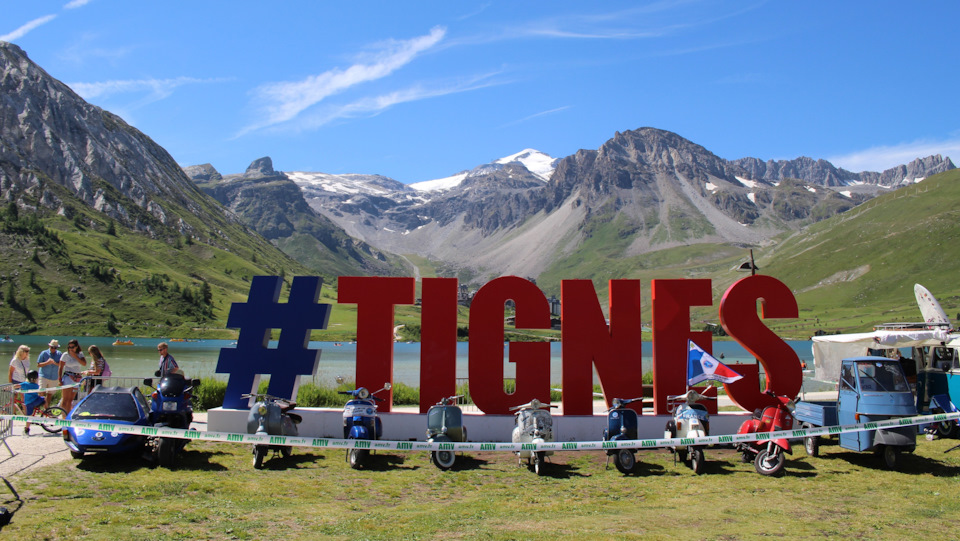 Выставка старинных драндулетов. — Audi A4 (B9)